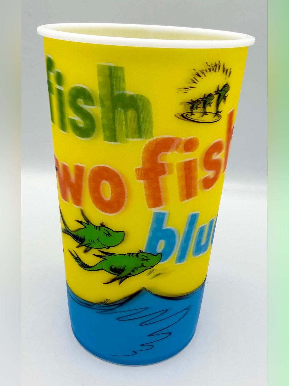 2013 One Fish Two Fish Blue Fish Dr. Seuss Lenticular Plastic Cup 5 3/4" Tall